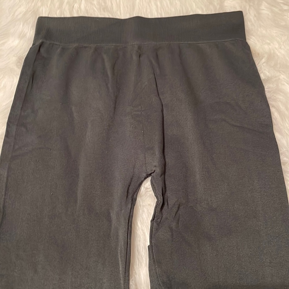 Women’s M Gray Reborn Collection Leggings